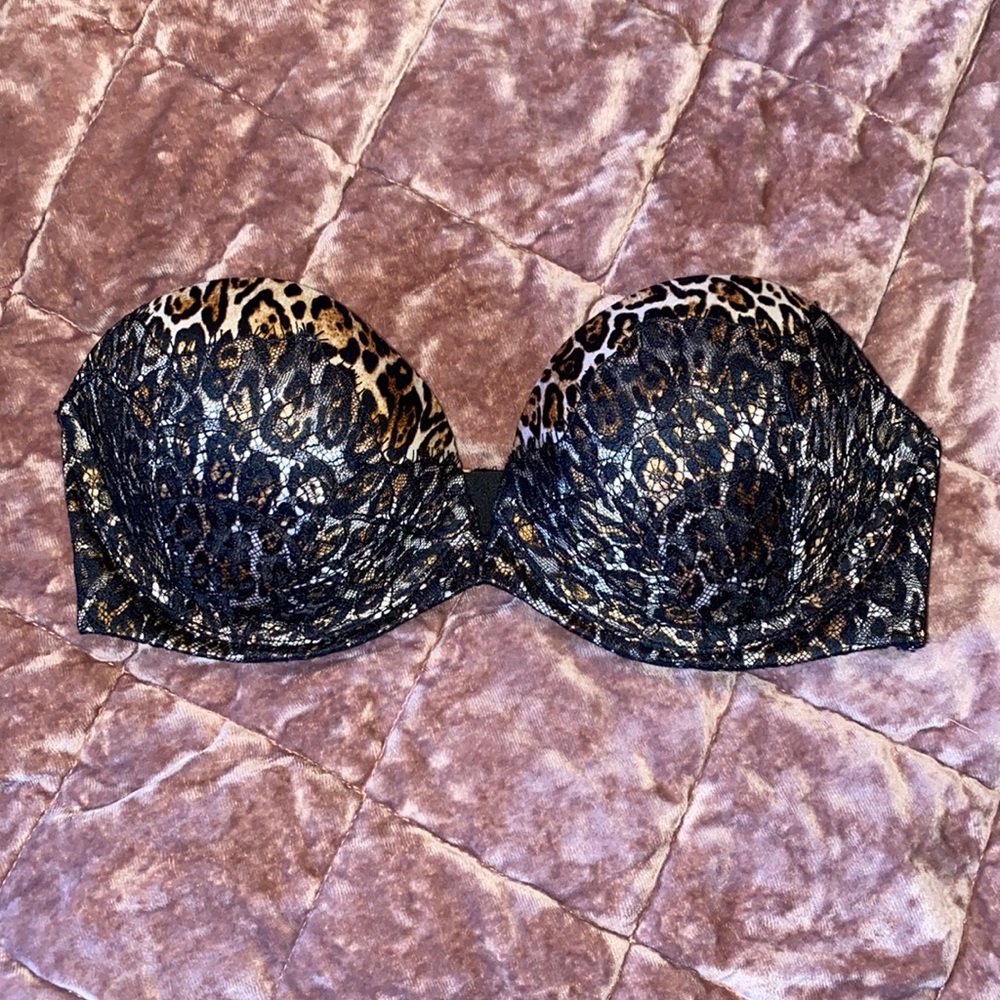 Very Sexy Strapless Leopard Bra